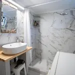 Gerolimin Blue Apartment